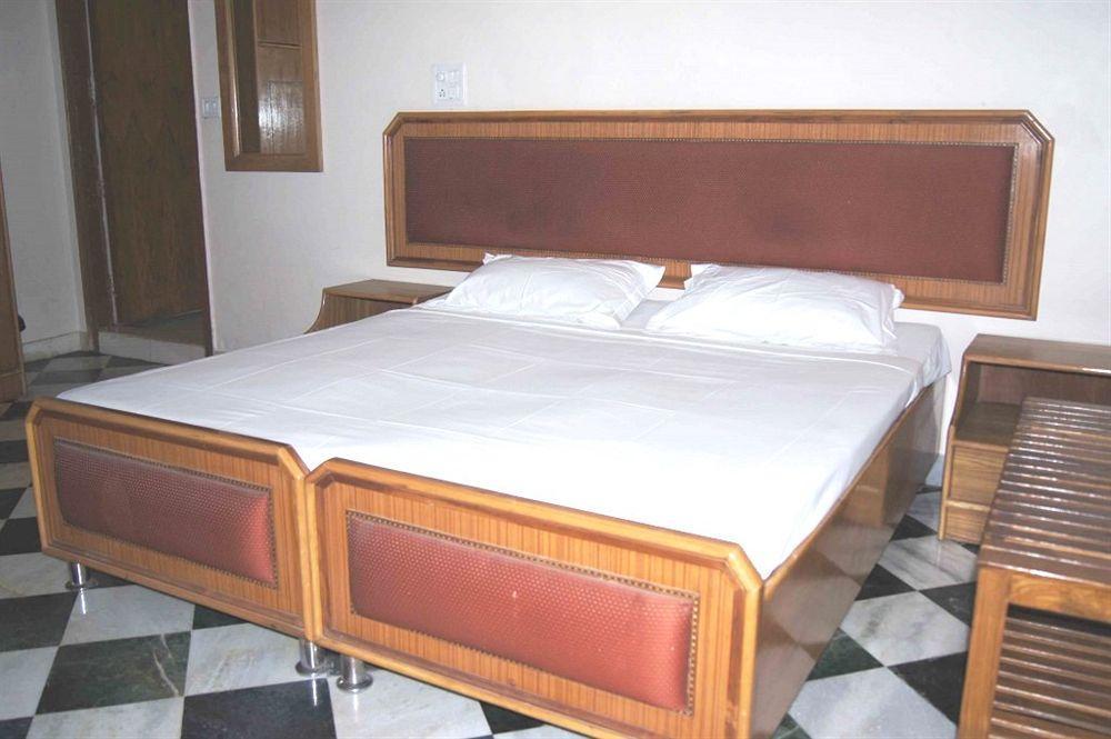 Hotel Westend Holiday Home 5 Mint From Nizamuddin Railway Station Nowe Delhi Zewnętrze zdjęcie
